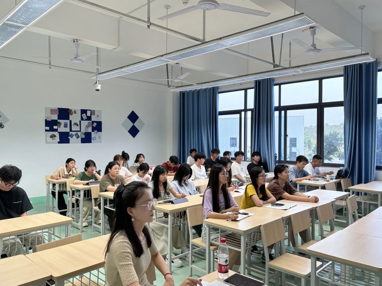 领略文物之美 感受古人智慧||文物与博物馆学院开展《咸阳东汉墓出土青铜佛像年代考辨》专题讲座 文博学院学生会 川文艺文博之声     2025年05月22日 13:50