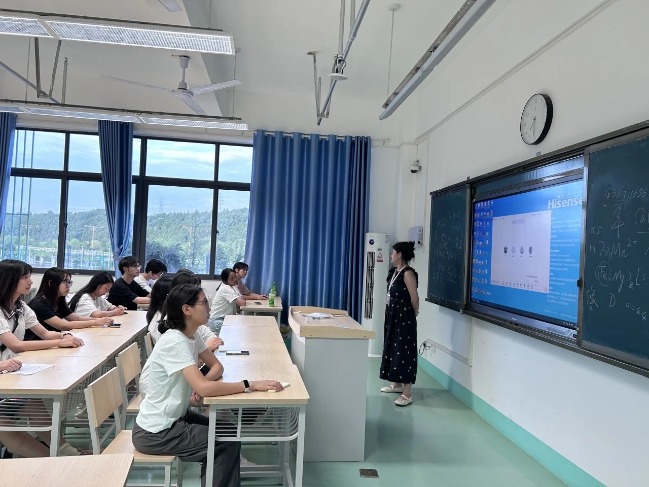探漆艺千年脉络 悟华夏匠韵风华||文物与博物馆学院开展《认识中国漆》专题讲座